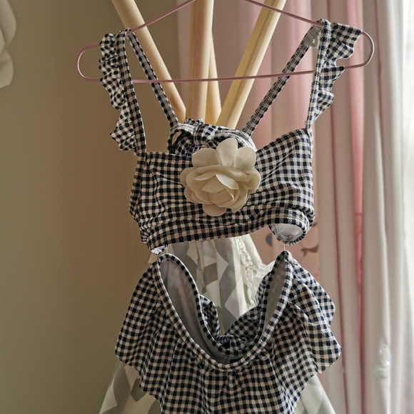 New Janie and Jack flower White and navy bathsuit - Picture 3 of 7